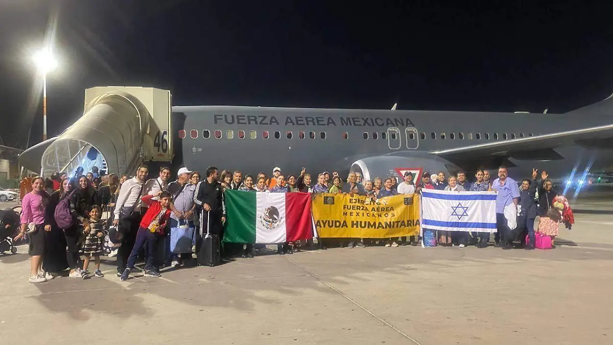 950925_Avión Mexicanos Repatriados Israel-6_impreso